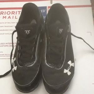 Under Armour Baseball cleats size 3y